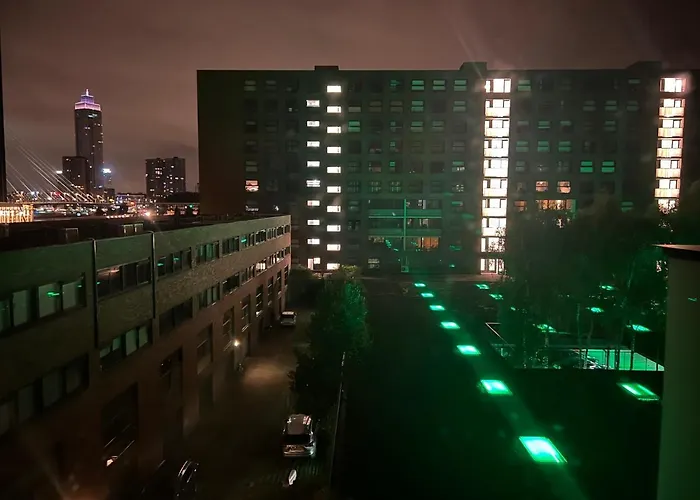 Bridge View * روتردام