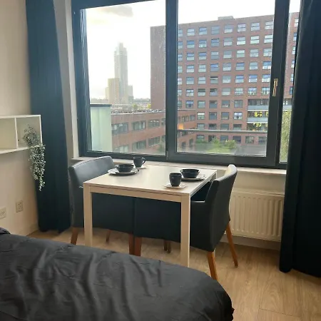 Hotel Bridge View Róterdam